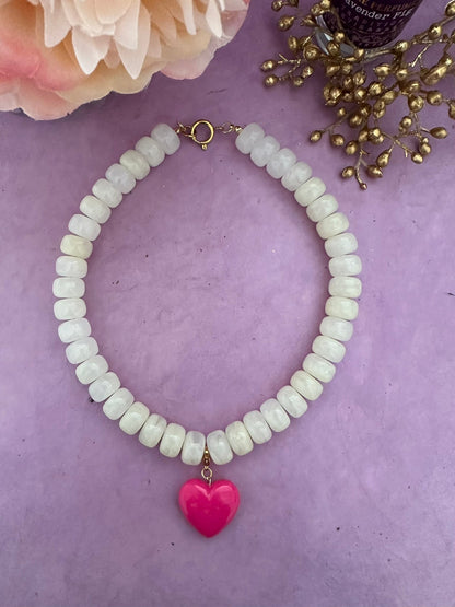 Coffret cadeau collier coeur CLAUDIE – Collier de perles coloré avec ses 3 pendentifs cœurs amovibles - Camilmari Bijoux - Composition sur mesure de votre choix