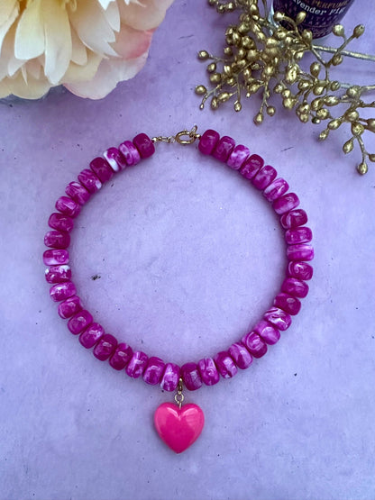 Coffret cadeau collier coeur CLAUDIE – Collier de perles coloré avec ses 3 pendentifs cœurs amovibles - Camilmari Bijoux - Composition sur mesure de votre choix