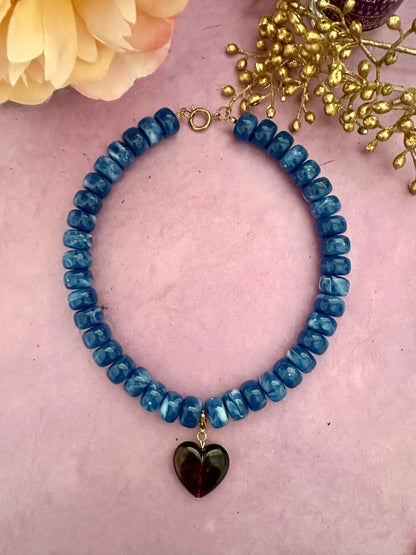 Coffret cadeau collier coeur CLAUDIE – Collier de perles coloré avec ses 3 pendentifs cœurs amovibles - Camilmari Bijoux - Composition sur mesure de votre choix