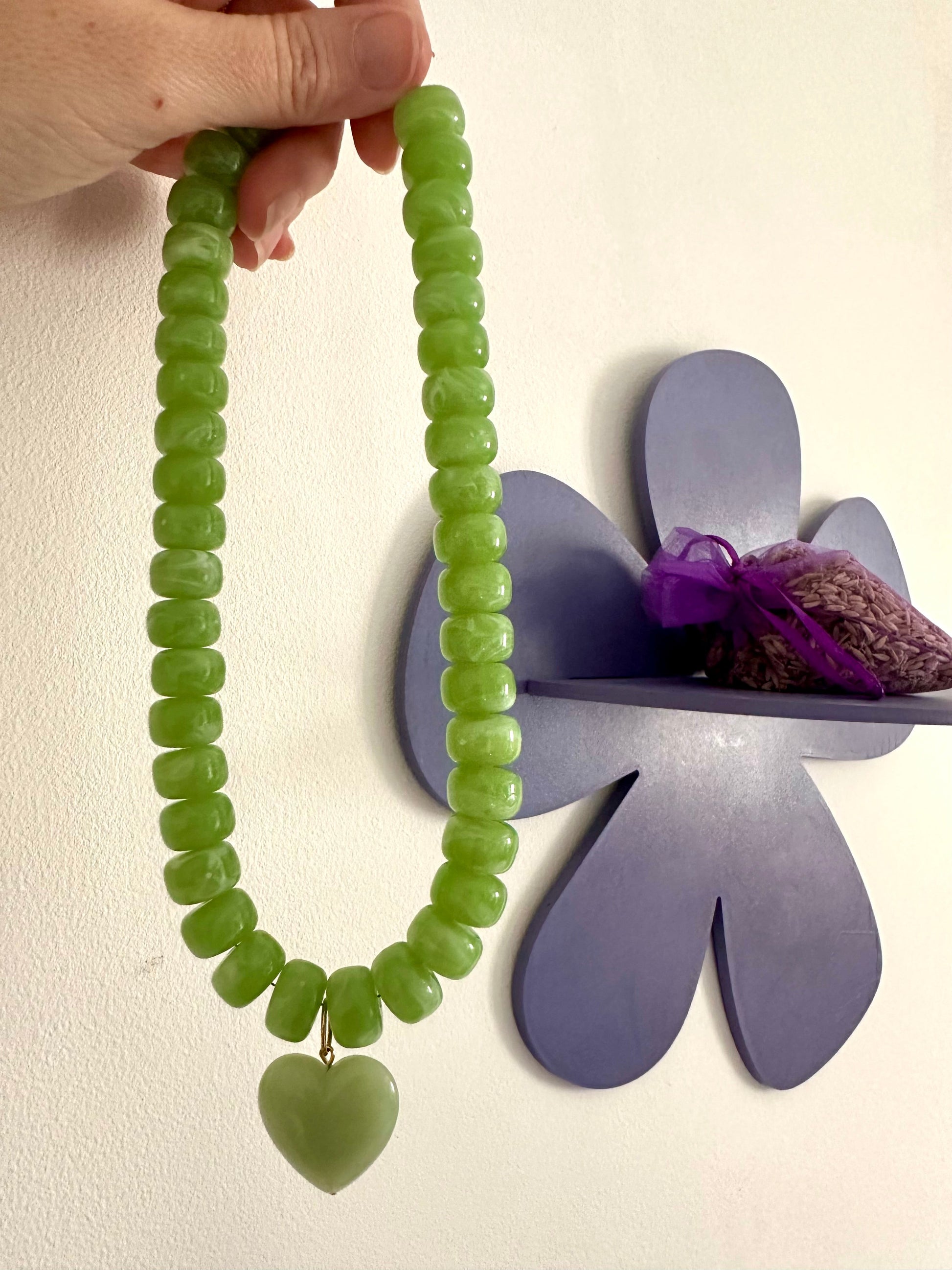 Collier avec coeur CLAUDIE - Camilmari Bijoux - Vert intense marbré