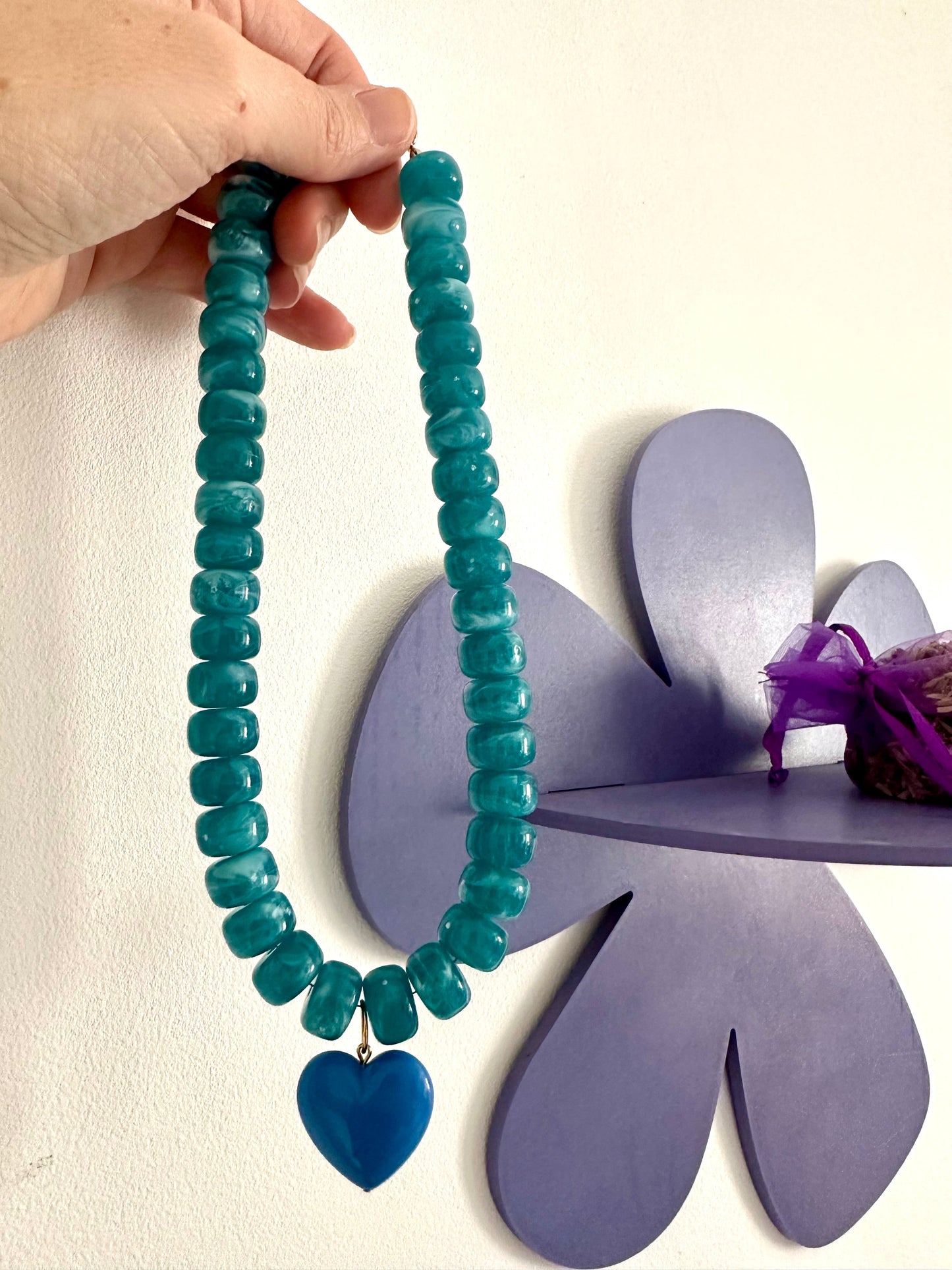 Collier avec coeur CLAUDIE - Camilmari Bijoux - Vert intense marbré