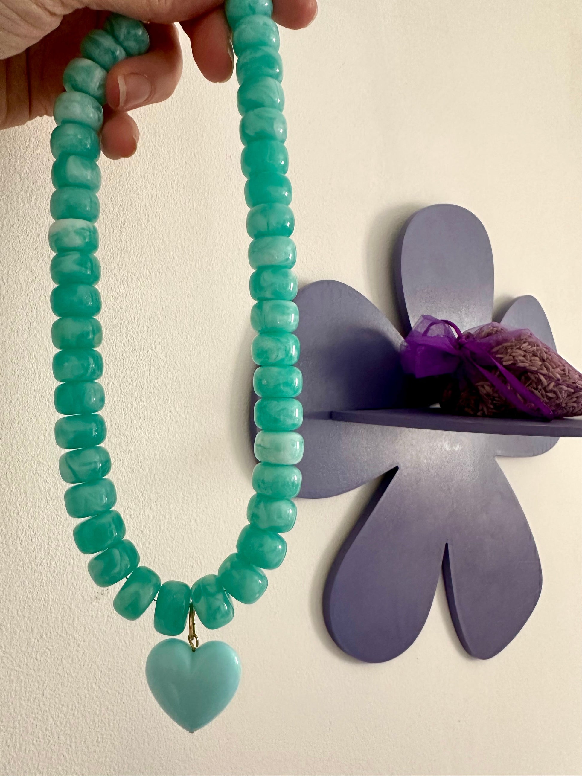 Collier avec coeur CLAUDIE - Camilmari Bijoux - Vert intense marbré