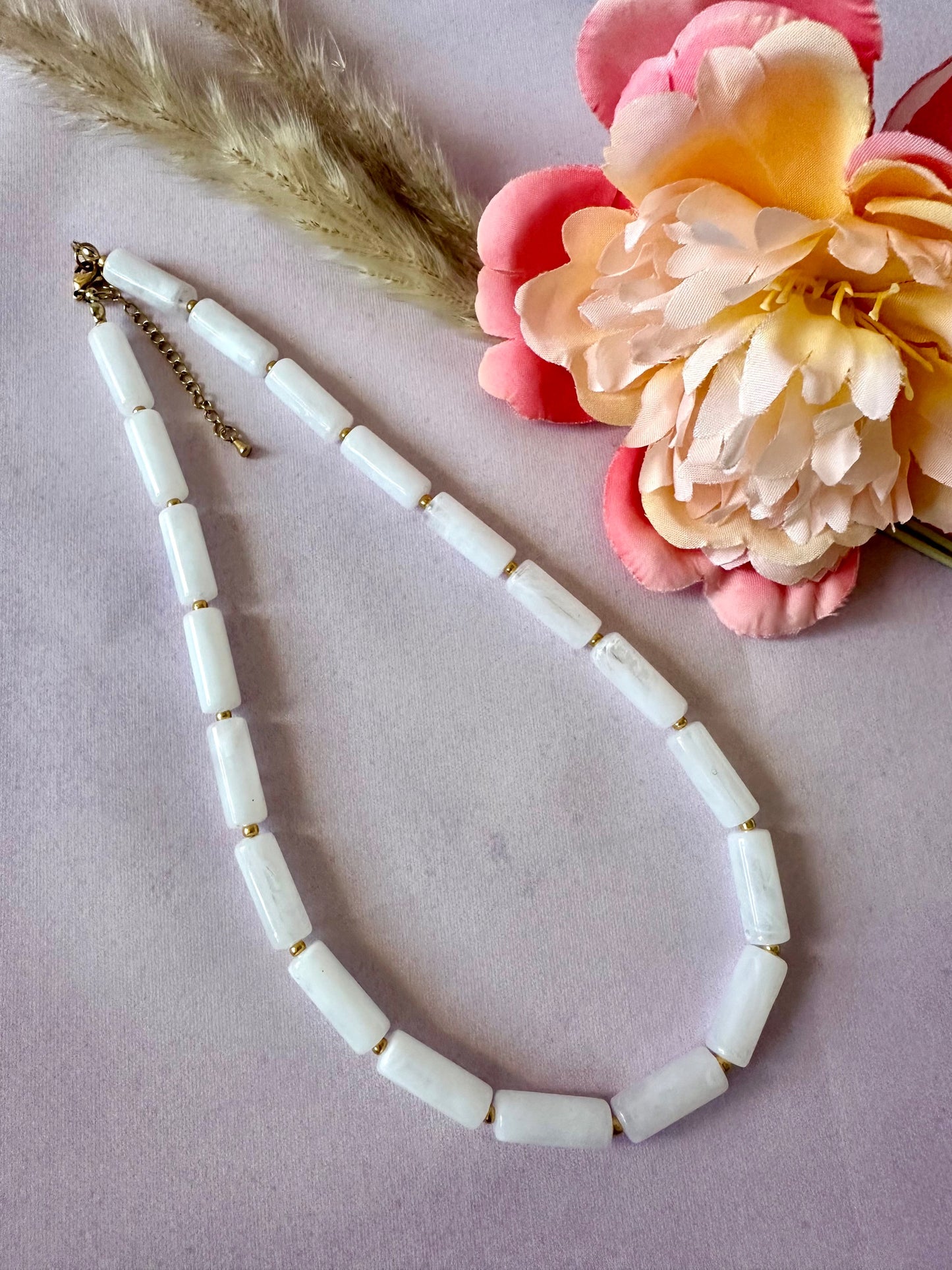 Collier blanc fantaisie LUDIVINE - Camilmari Bijoux - 
