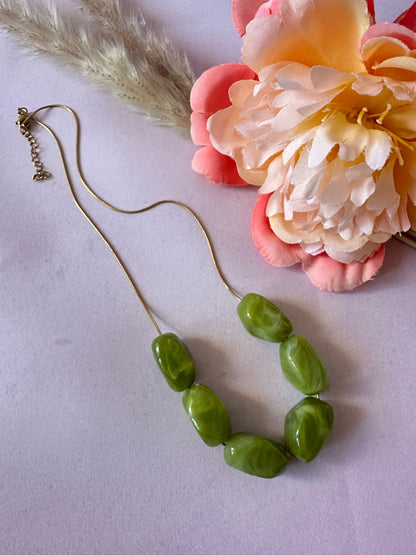 Collier chaine et perles MELIE - Camilmari Bijoux - Vert olive