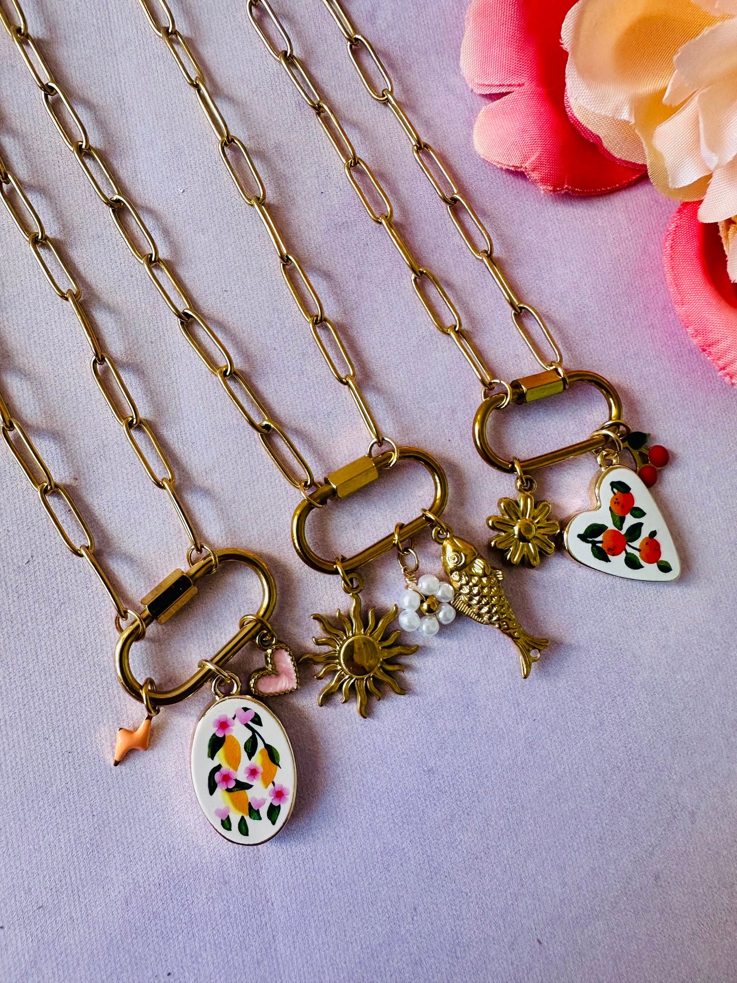 Collier charms acier inoxydable CLEA - Camilmari Bijoux - Médaillon Mum bleu