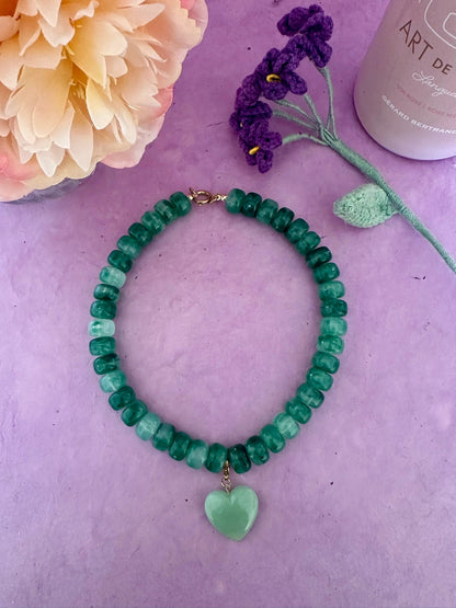 Collier cœur CLAUDIE – Collier de perles coloré fait main et personnalisable - Camilmari Bijoux - Écru marbré avec cœur ambré