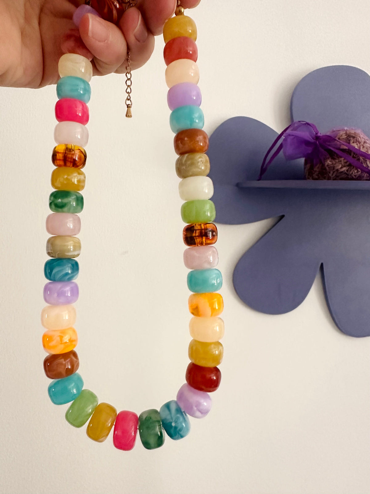 Collier coloré CLAUDIA en acrylique - Camilmari Bijoux - Multicolore