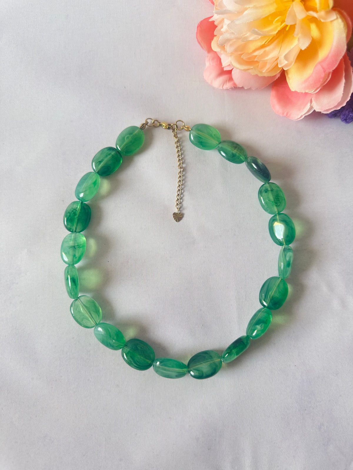 Collier coloré perles ovales OLIVIA - Camilmari Bijoux - Vert mousse