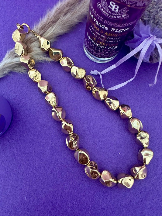 Collier de perles dorées torsadées en acrylique brillant DAPHNÉ - Camilmari Bijoux - 