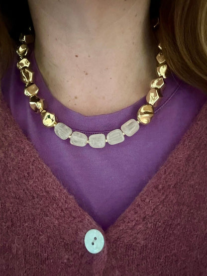 Collier EMY – Collier de perles doré et blanc moderne et raffiné - Camilmari Bijoux - 