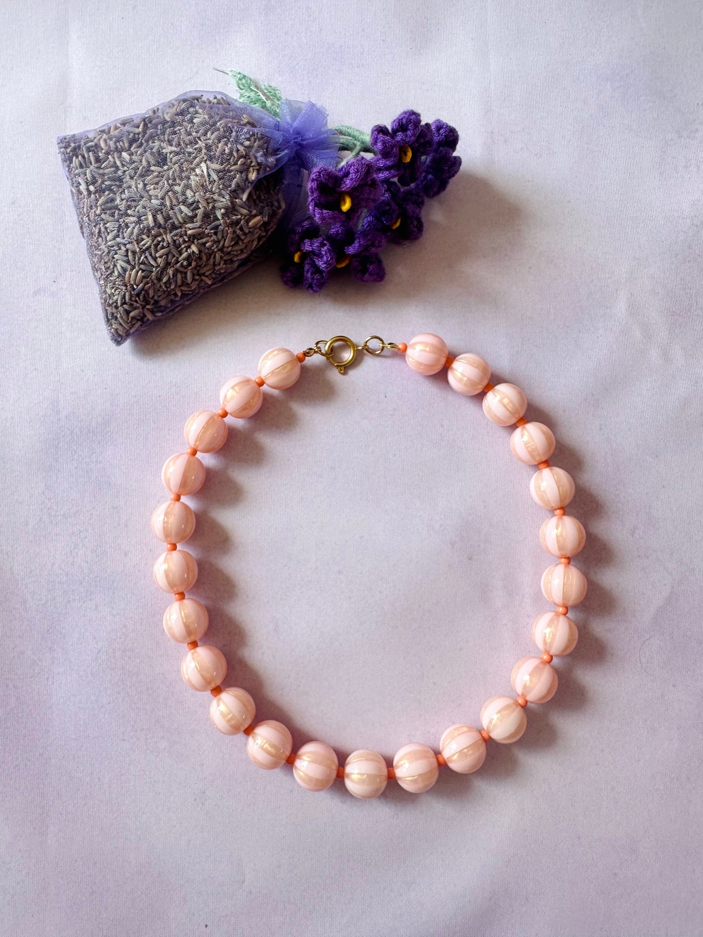 Collier en perles fantaisie FLAMINGO - Camilmari Bijoux - Fermoir bouée sans chaînette d'extension
