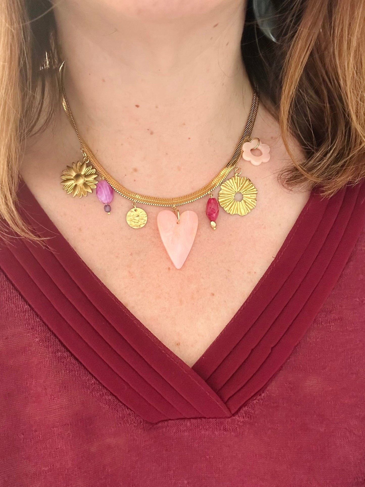 Collier LYRA – Collier doré à breloques coeur et fleur - Camilmari Bijoux - 