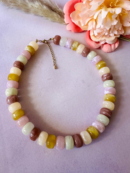 Collier perles couleurs BONNIE - Camilmari Bijoux - Avec pendentif coeur écru