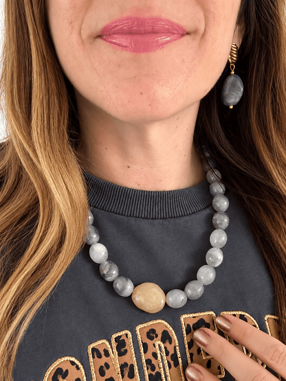 Collier perles fantaisie APOLLINE - Camilmari Bijoux - Gris fumé & Sable