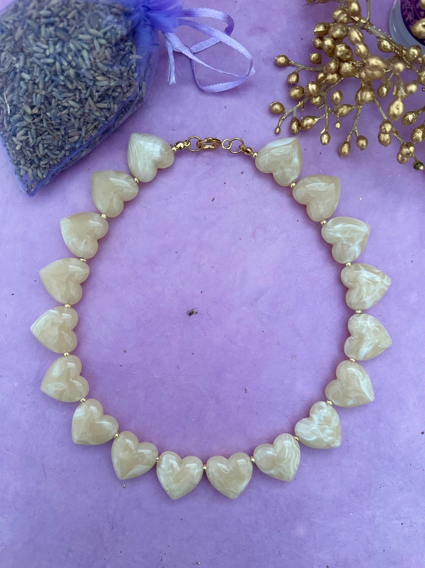 Collier SÉLÈNE – Collier cœur - Collier de perles fantaisie fait main - Camilmari Bijoux - Beige - écru