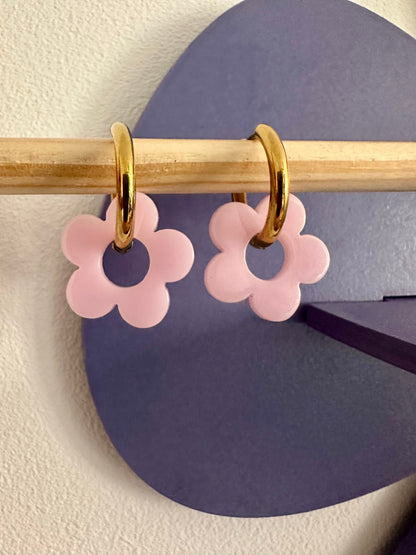Créoles avec pampilles ELIETTE - Camilmari Bijoux - Créoles dorées avec une paire de pampilles fleurs
