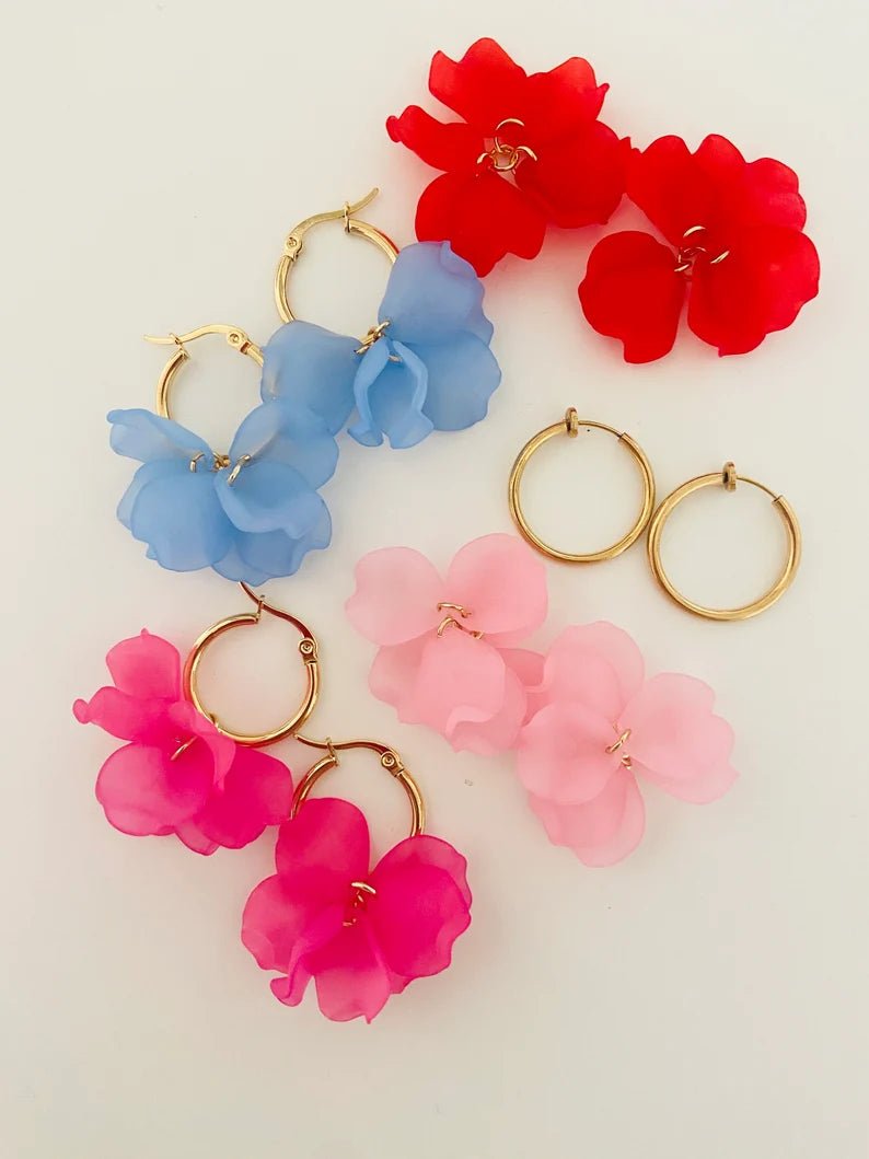 Créoles CAMILLE 20 mm - Boucles d'oreilles à pétales colorés assemblées à la main - Camilmari Bijoux - Créoles 20 mm dorées + pétales