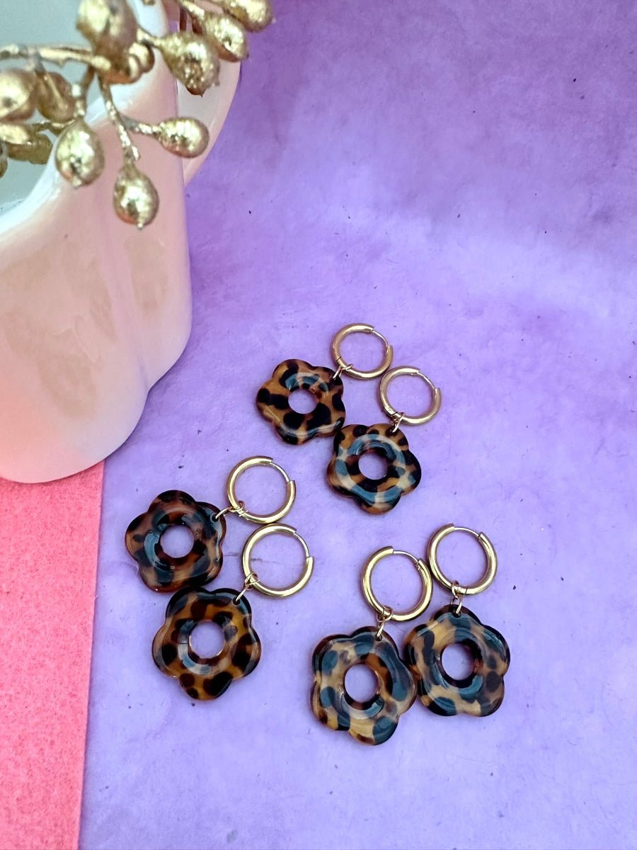 Créoles fleurs ANNA – Boucles d’oreilles motif léopard dorées et élégantes - Camilmari Bijoux - 