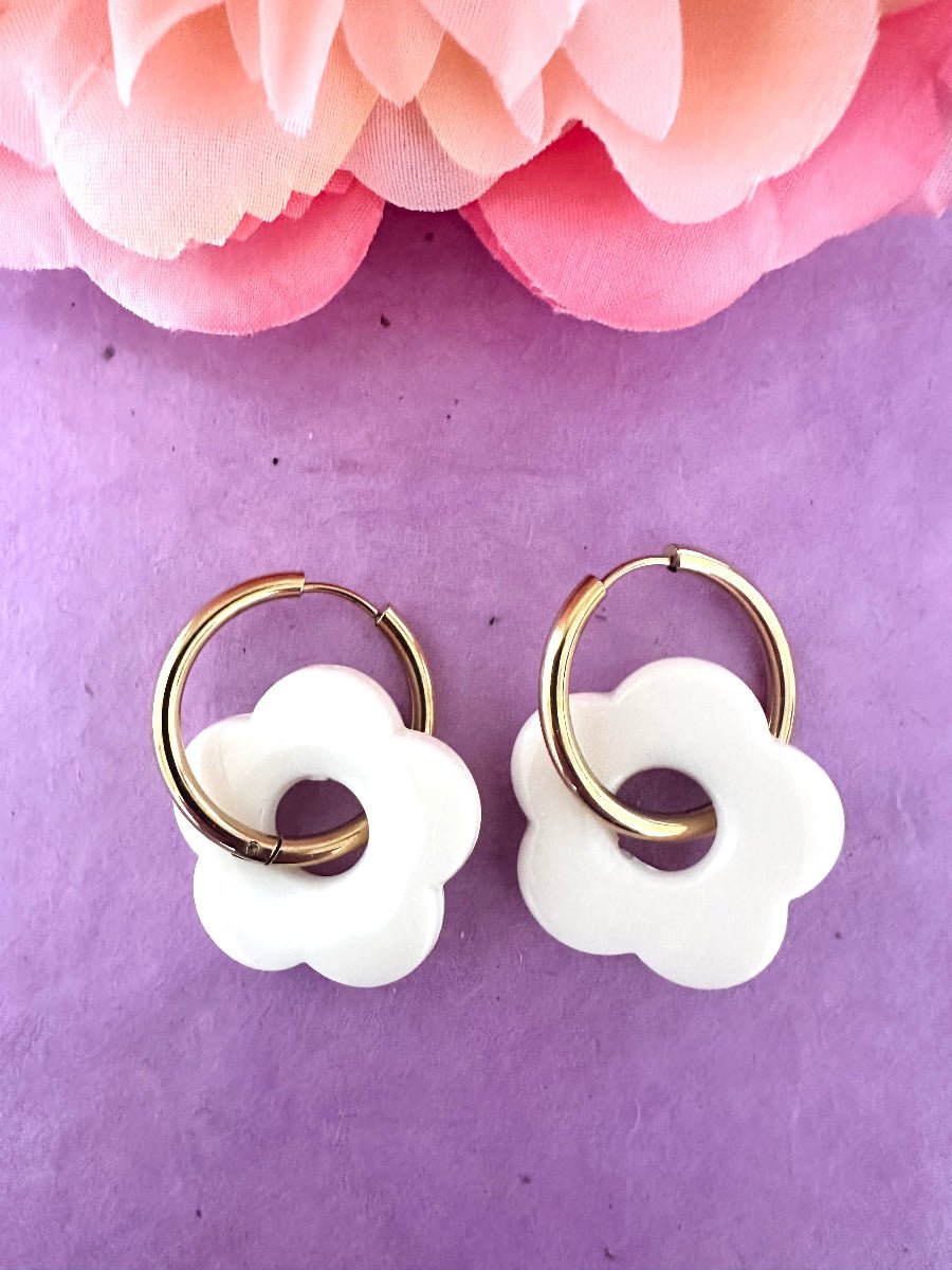 Créoles fleurs SOFIA – Boucles d'oreilles fleuries personnalisables et interchangeables - Camilmari Bijoux - Créoles rondes + Fleurs