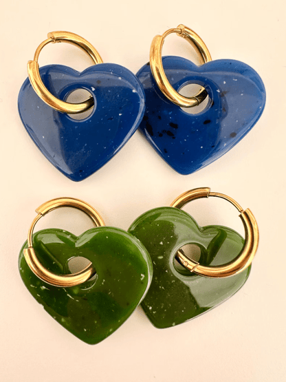 Créoles LAURA - Boucles d'oreilles cœurs personnalisables et interchangeables - Camilmari Bijoux - Créoles dorées avec paire de coeurs