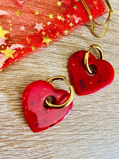 Créoles LAURA - Boucles d'oreilles cœurs personnalisables et interchangeables - Camilmari Bijoux - Créoles dorées avec paire de coeurs