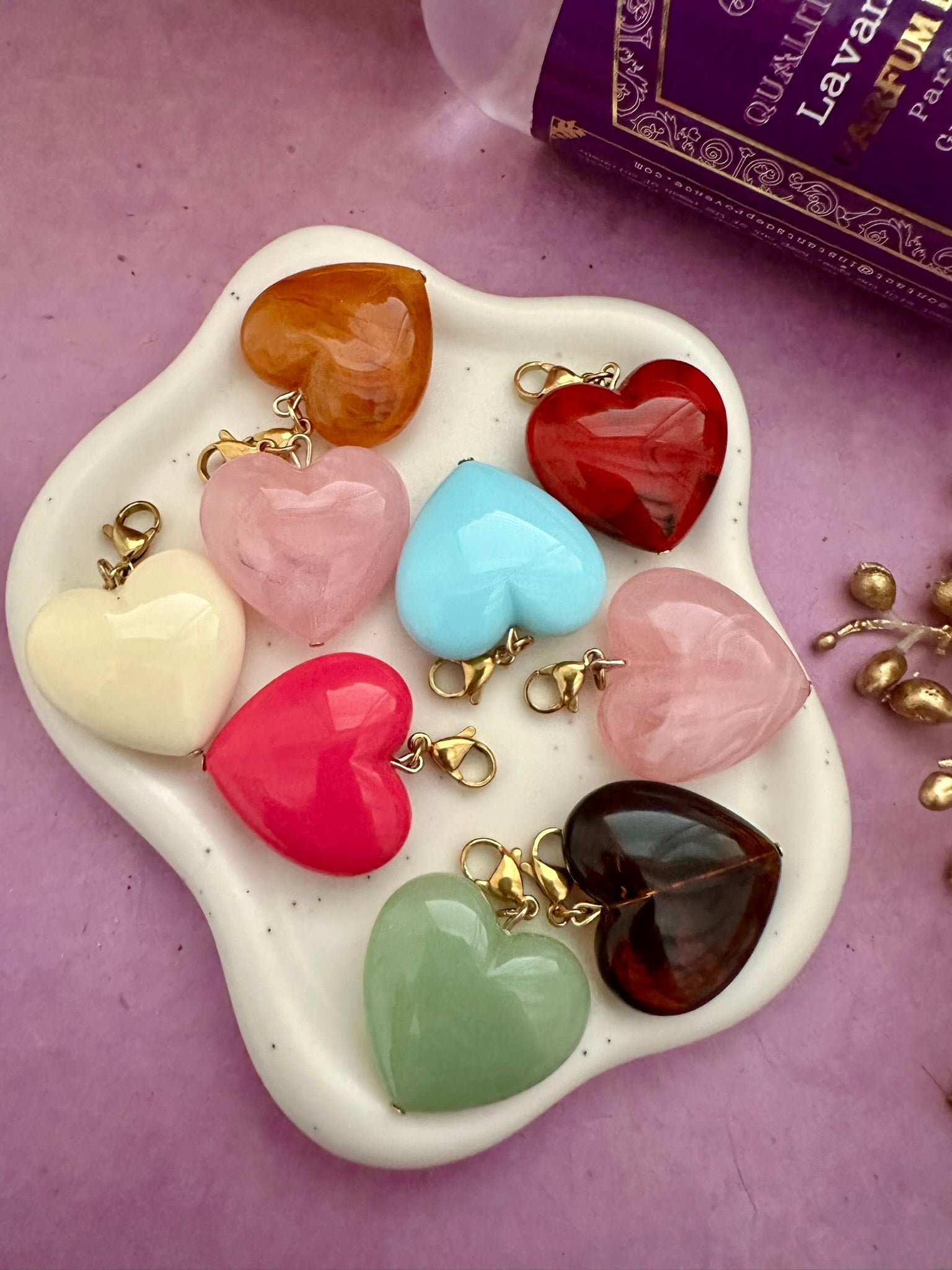 Pendentif CLAUDIE – Pendentif cœur coloré à clipser sur vos colliers - Camilmari Bijoux - Vert lichen