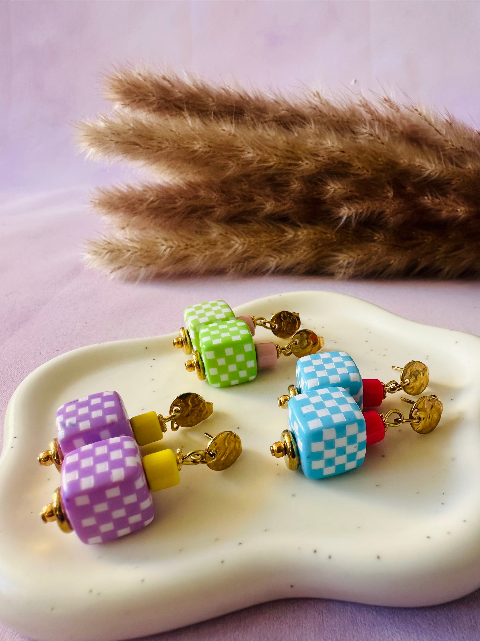 Petites boucles d'oreilles originales SUZETTE - Camilmari Bijoux - Vichy vert anis